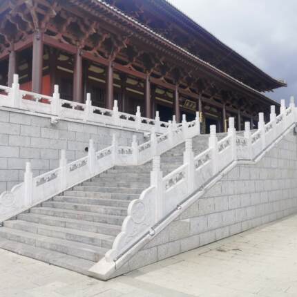 定制栏板护栏  汉白玉栏板花岗岩护栏青石护栏河道护栏