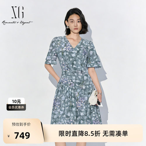 【单件立减】 XG雪歌碎花V领短袖连衣裙2026夏季新款收腰中裙女装