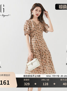 XG雪歌花版V领字母印花连衣裙 时尚夏季新款高腰短袖中长裙子女装