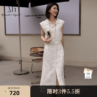 新款 XG雪歌白色显瘦设计时尚 套装 2025夏季 开叉设计翻领两件套女装