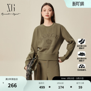 军绿色通勤圆领上衣女装 新款 套头卫衣2025冬季 XG雪歌创意印花长袖