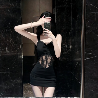 法式气质黑色蕾丝显瘦连衣裙