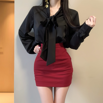 显瘦黑色缎面衬衫高腰包臀裙