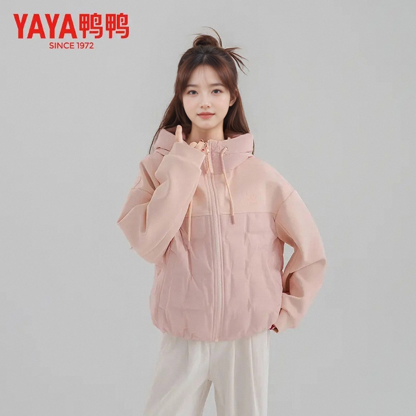 鸭鸭羽绒服女轻薄款2025秋冬新品连帽时尚百搭甜美小个子卫衣外套