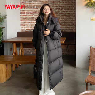 鸭鸭长款羽绒服女款2025新款加长过膝洋气抽绳宽松连帽保暖外套冬