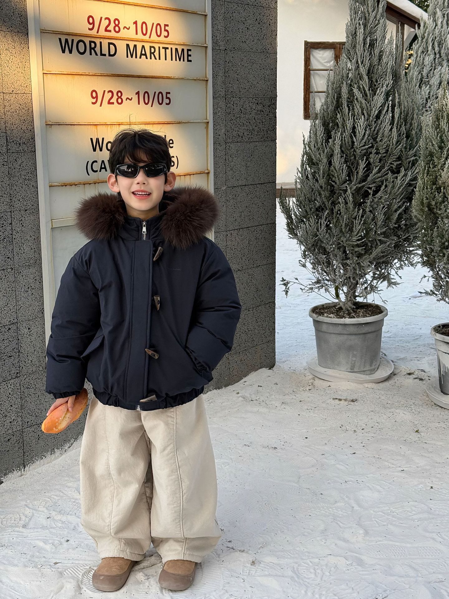 晨晨2025冬季新款韩版男童韩系大毛领派客服男童保暖棉服面包服潮