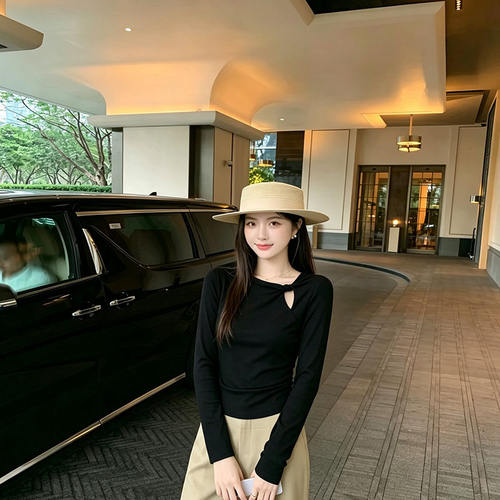 韩系气质镂空长袖内搭T恤女2026秋冬新款设计感修身显瘦德绒上衣