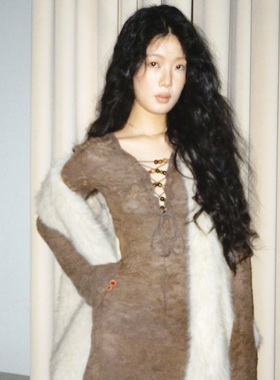 YANN M棕色秋冬弹力蕾丝鱼尾连衣裙内搭中长款法式修身款串珠系带