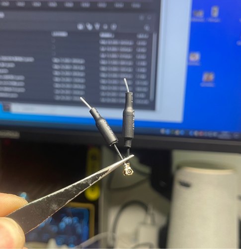 5.8g猪尾巴天线X2，需要自己把下面多余的热缩管剪掉