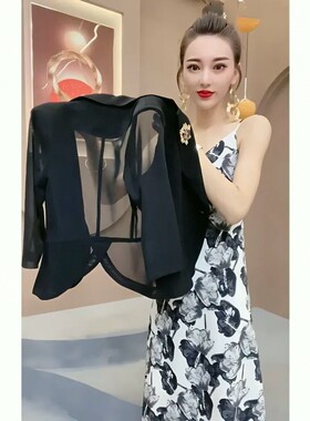 网红爆款时尚西服套装裙女2026春季新款气质印花显瘦吊带裙+外套