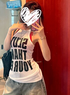 美式辣妹字母印花挂脖吊带背心女夏季新款设计感小众修身收腰上衣