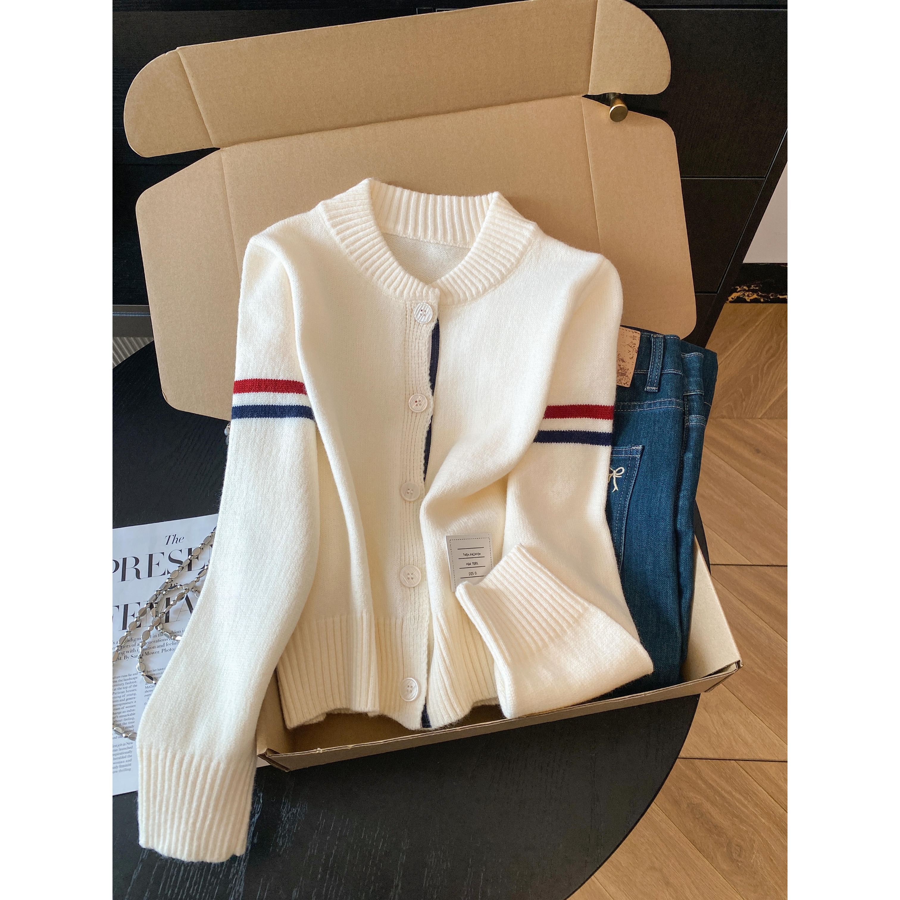 【赠运费险】撞色条纹长袖针织衫