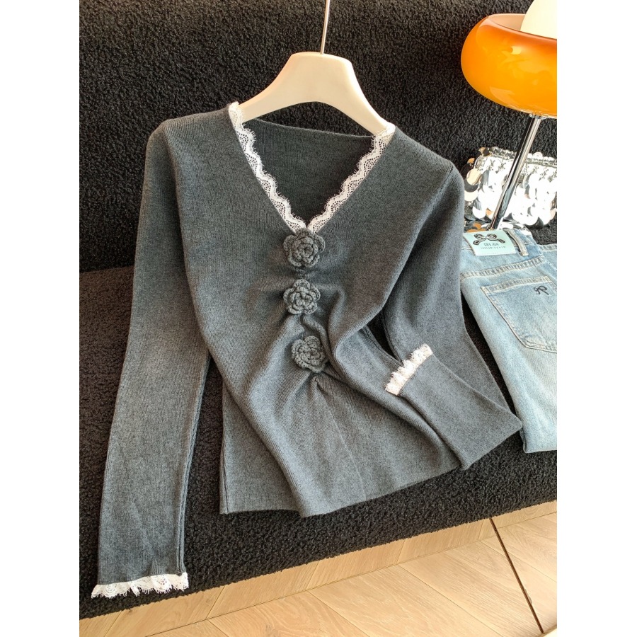 【赠运费险】蕾丝拼接V领长袖T恤