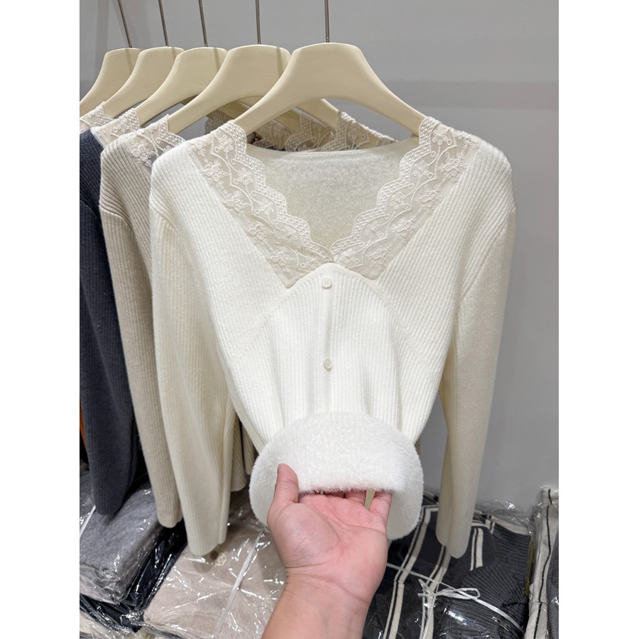 【赠运费险】蕾丝拼接V领针织衫