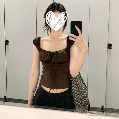 【赠运费险】设计感系带方领上衣