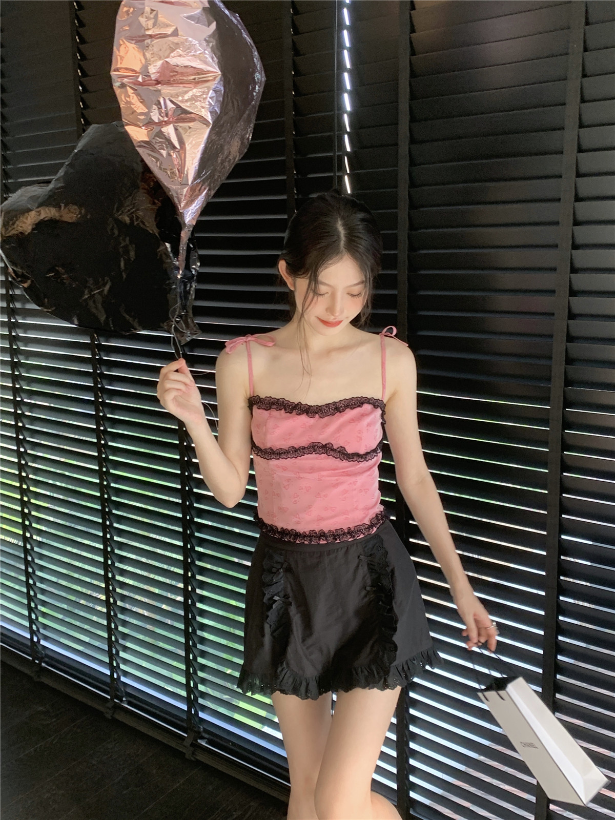 lxlilium【纯情小猫咪】粉色印花蕾丝边吊带女夏季外穿短款上衣