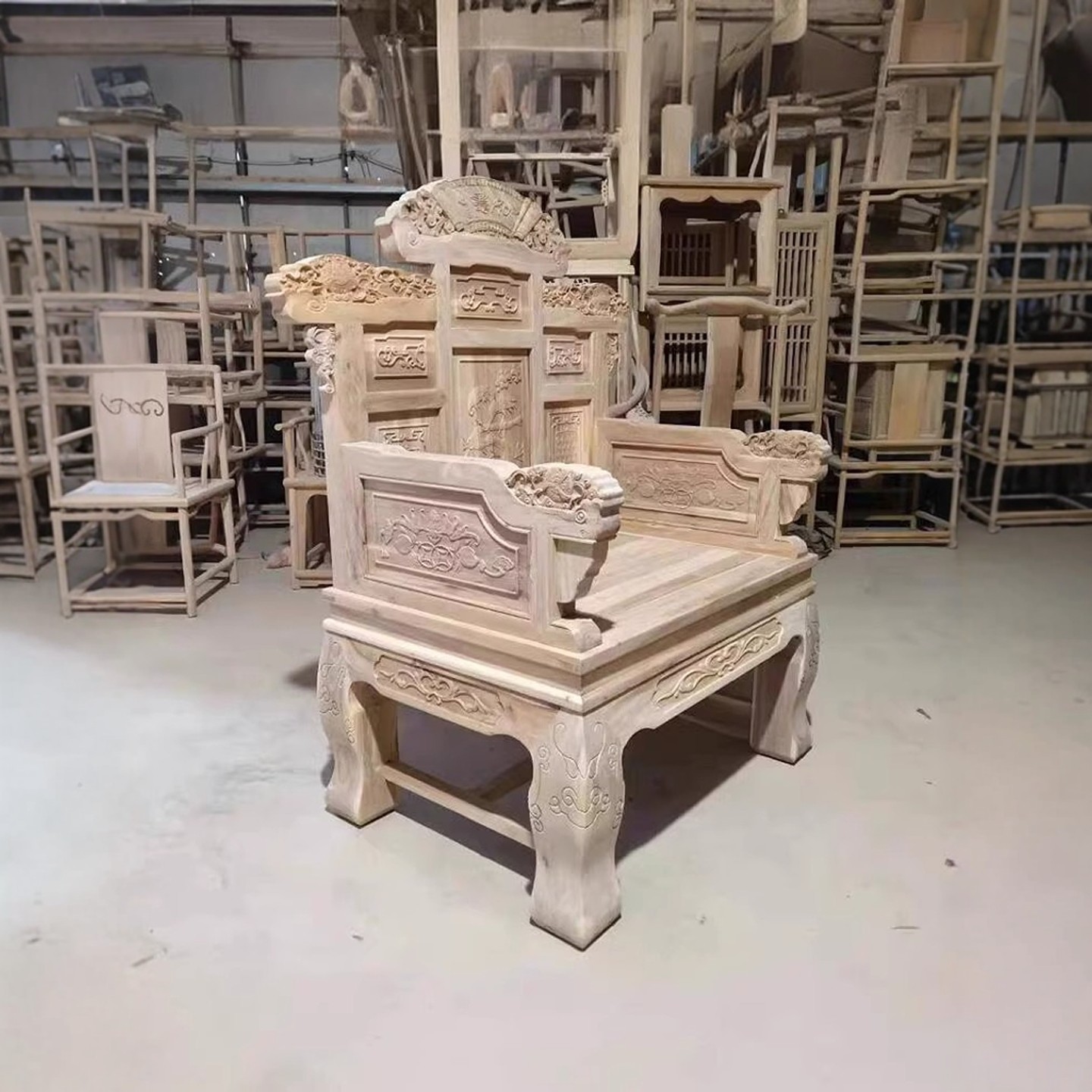 中式宝座北方老榆木明清仿古雕花沙发椅休闲主人椅老板单人椅白茬