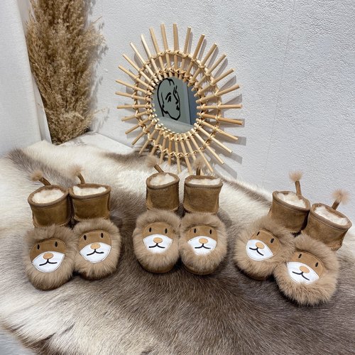 卡通儿童雪地靴真皮冬季保暖