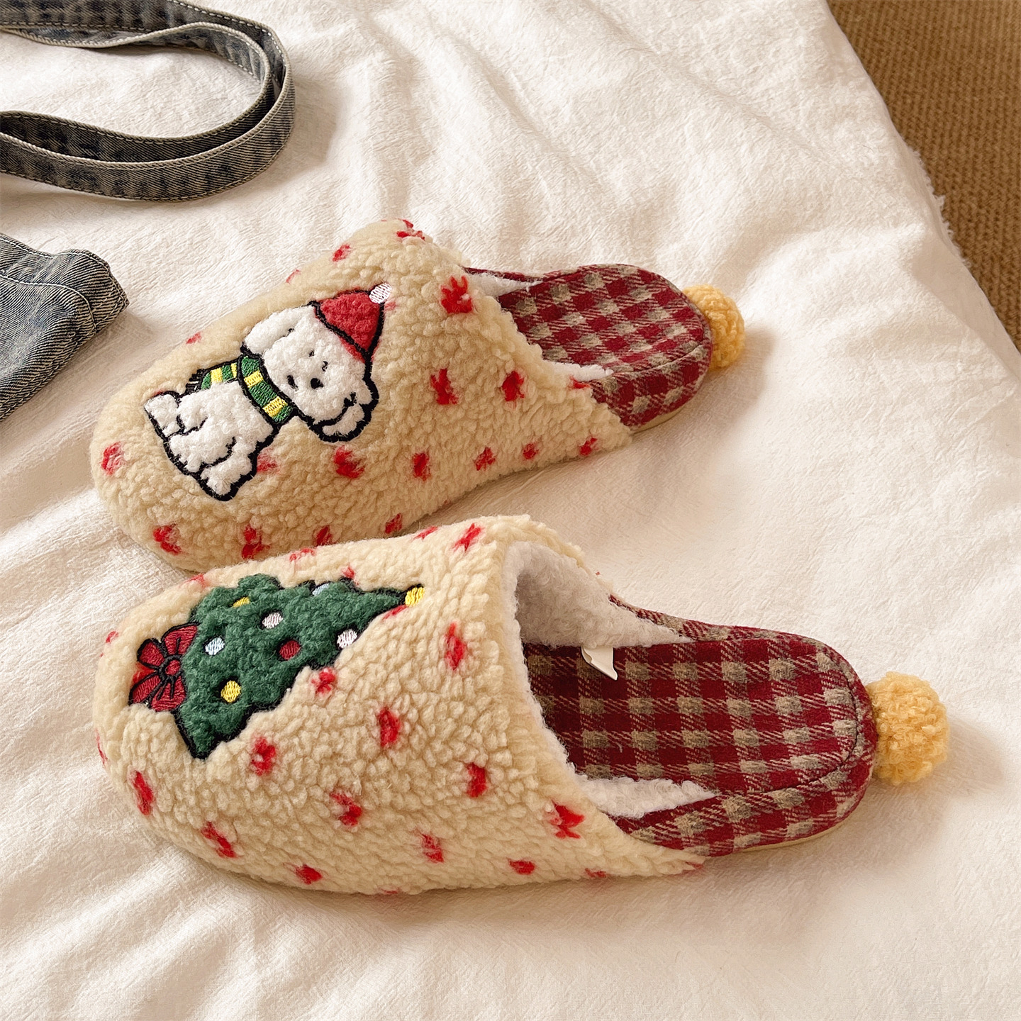 毛毛鞋女冬季2025新款室内家居防滑保暖加绒可爱小狗圣诞树棉拖鞋