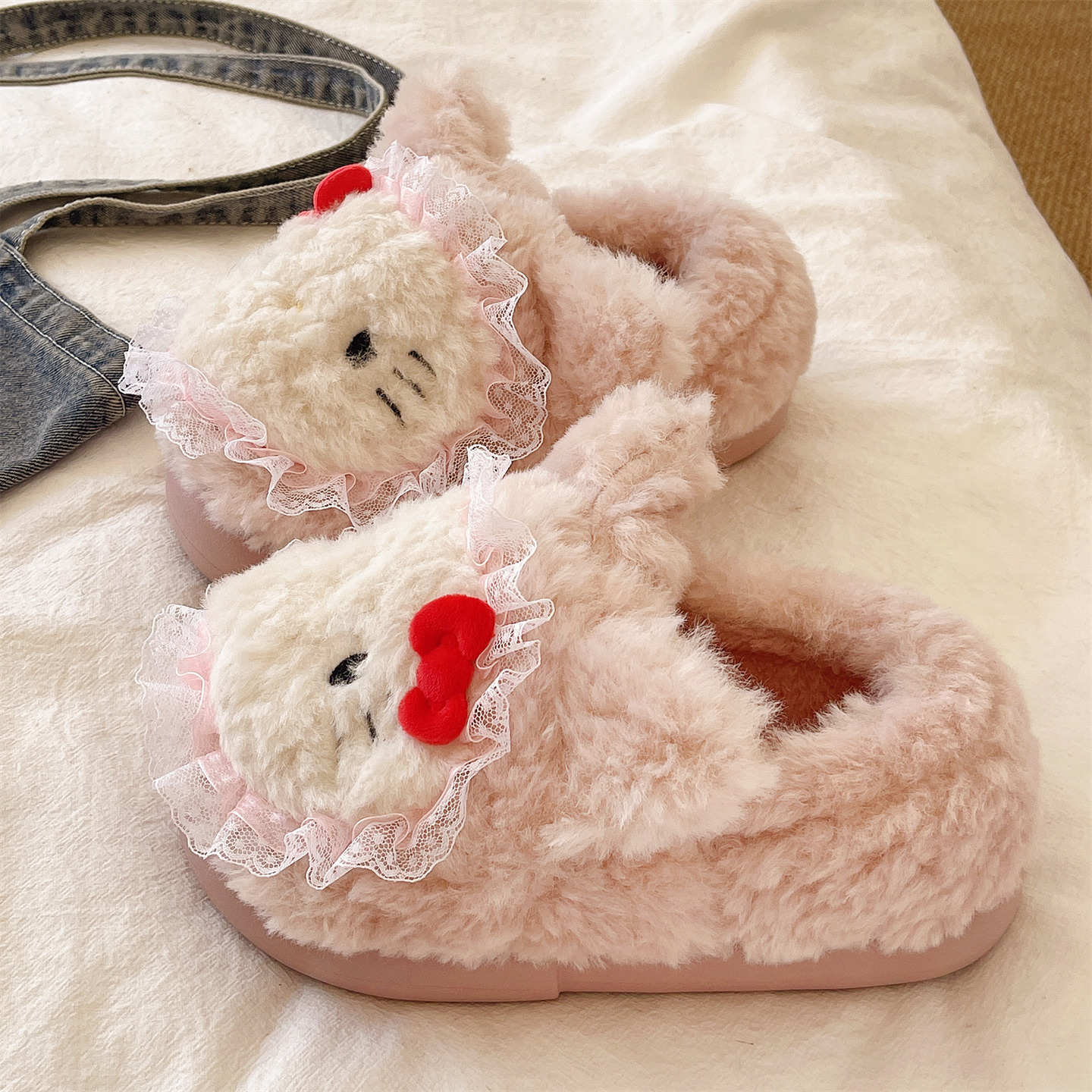 月子棉拖鞋女冬季可爱花边猫咪居家室内防滑厚底包跟毛绒保暖棉鞋