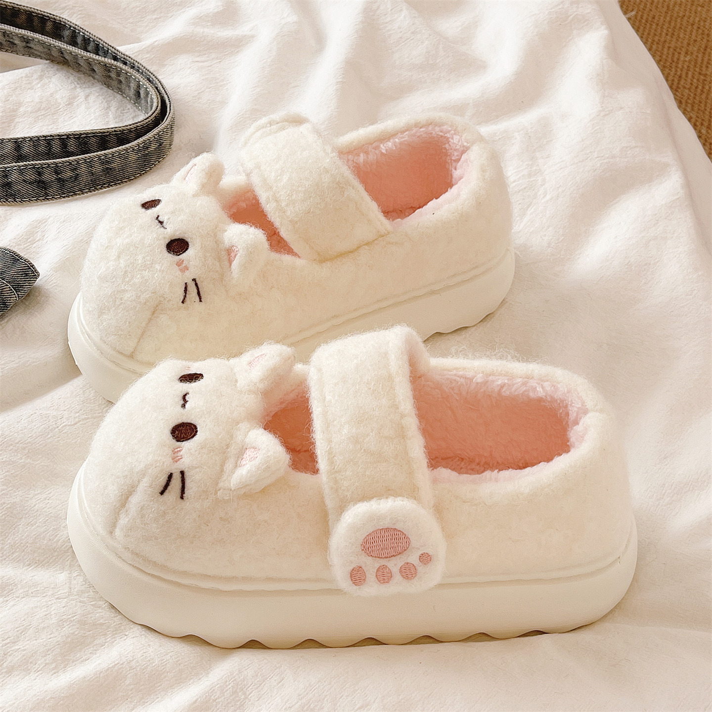 卡通可爱小猫棉拖鞋女冬季室内居家厚底防滑保暖毛绒包跟月子棉鞋