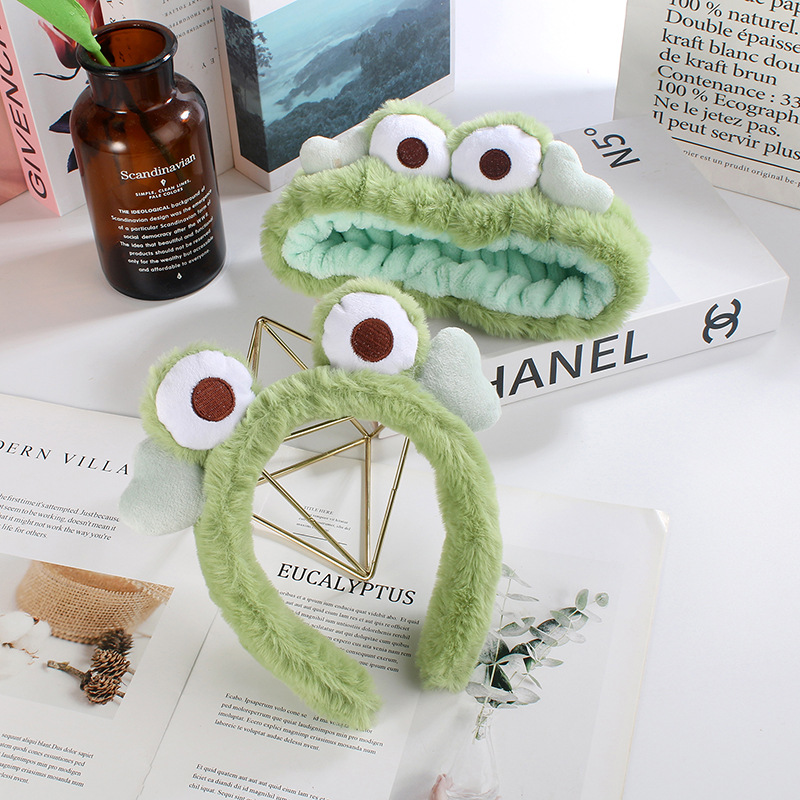 新款绒青蛙草莓熊束发带发箍女