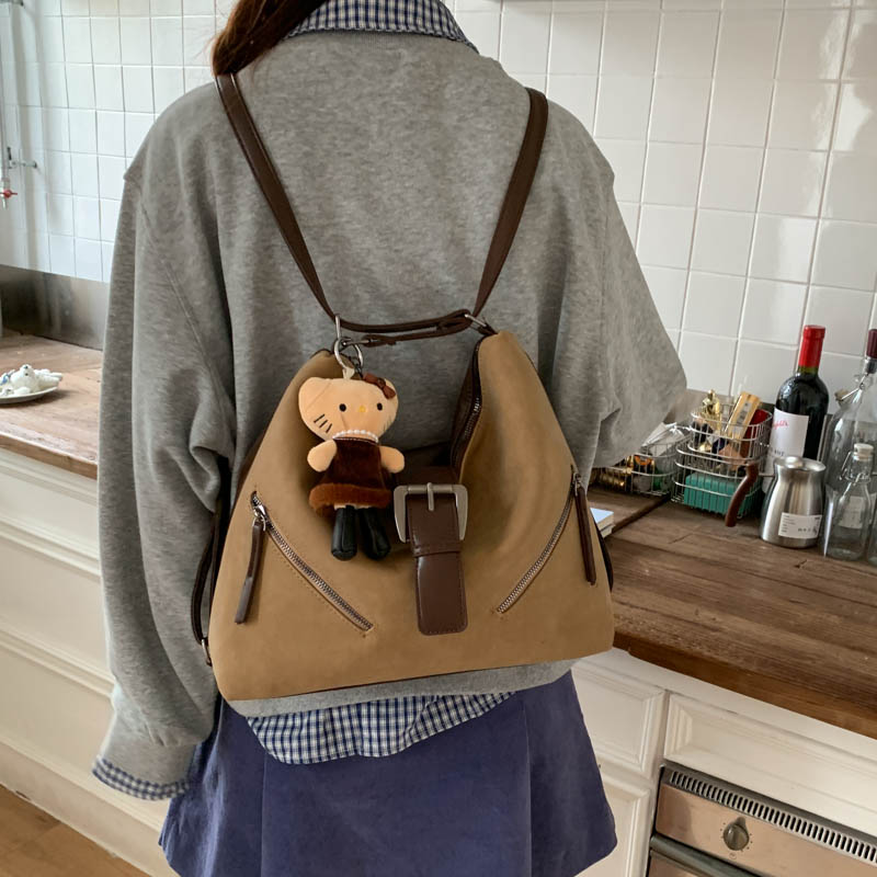 小众设计感皮带扣双肩包女2025新款秋冬复古日常通勤百搭托特包潮
