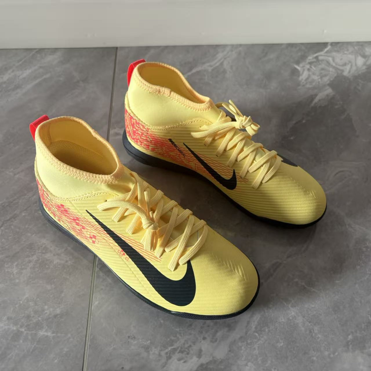 Nike/耐克 刺客16TF碎钉儿童大童高帮缓震训练足球鞋 HJ6933-800