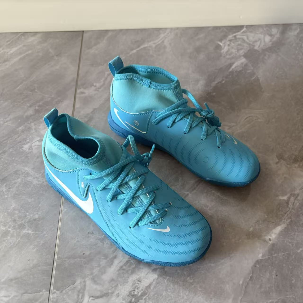 Nike/耐克 暗煞 儿童训练TF碎帮青少年比赛足球鞋 FJ2607-400