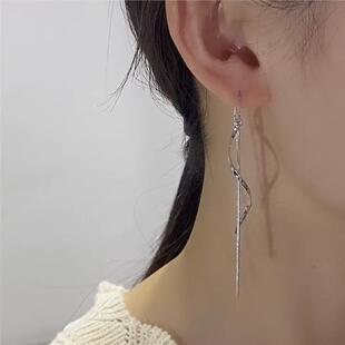 时尚 耳饰潮女9999银 925通体纯银流苏耳环s形波浪耳坠气质耳吊长款