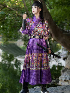 出租明制锦衣卫飞鱼服绣春刀曳撒蟒袍贴里麒麟男女同款伴郎服i拍