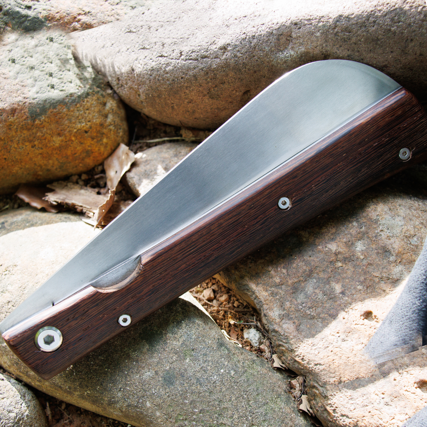 龙泉折叠柴刀镰刀户外钓鱼开路用具高铬钢农用砍树劈柴专用高硬度