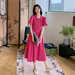 火龙果色新中式国风盘扣连衣裙女2025夏季新款法式独特泡泡袖长裙图片