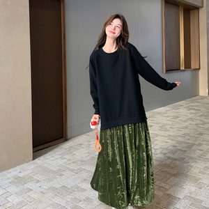 黑拼绿色不规则连衣裙女2025年春季新款设计感学院风流苏过膝长裙图片