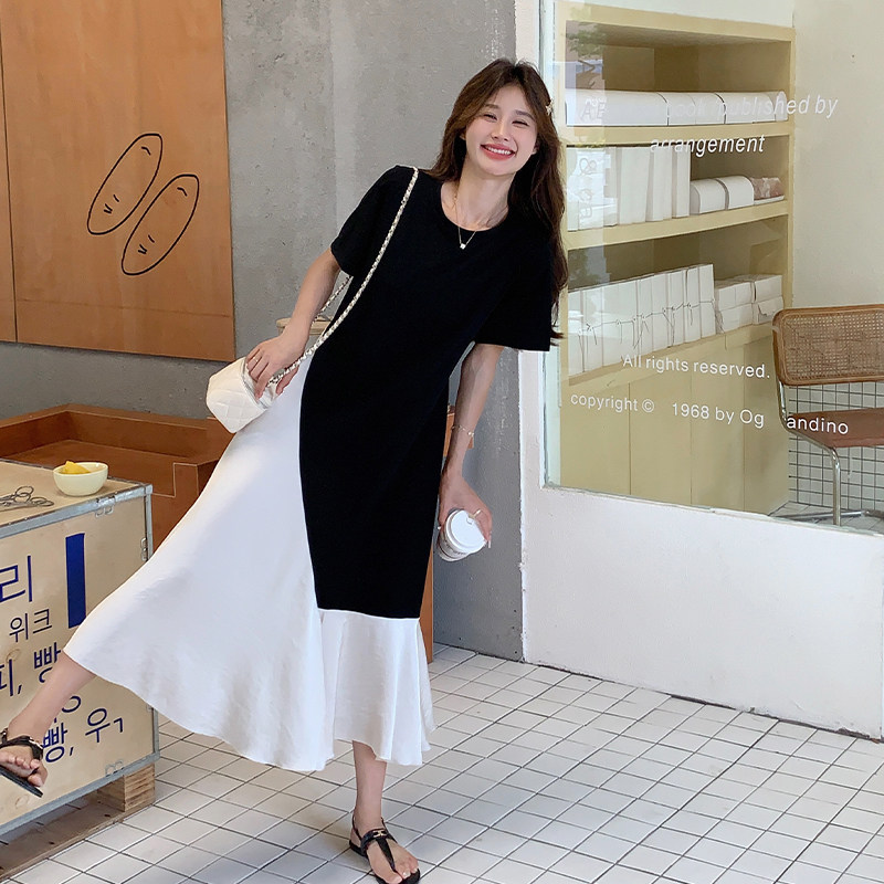 轻熟风短袖连衣裙2025新款女夏季黑色拼接撞色显瘦复古开叉鱼尾裙图片