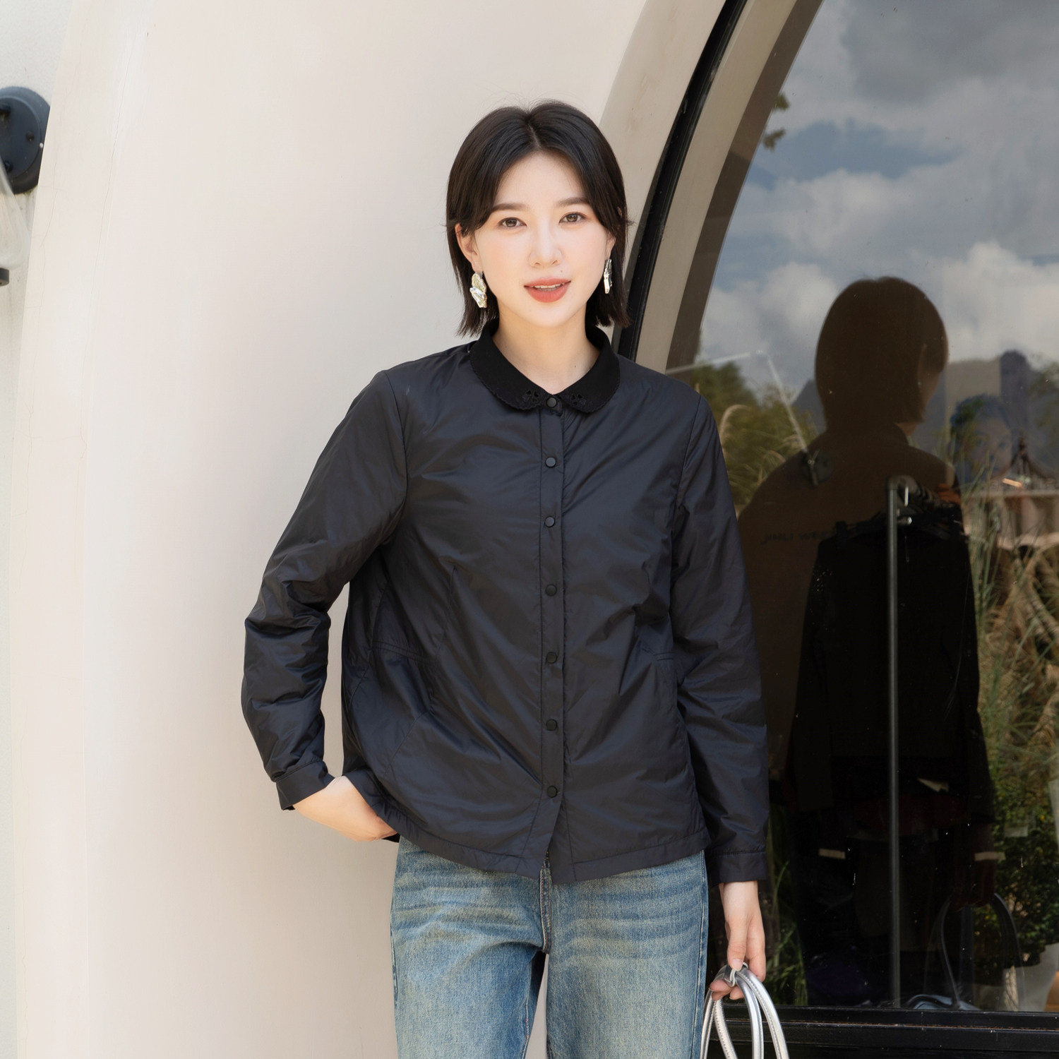 YUN韫2025秋冬新品女装刺绣领翻领长袖合身显瘦保暖纯色夹棉衬衫