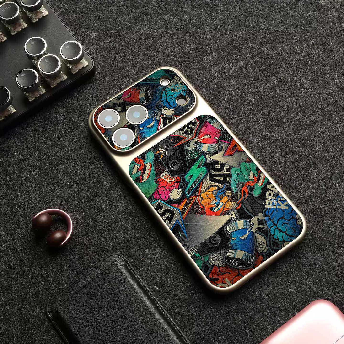 涂鸦喷漆磁吸适用iPhone17Promax手机保护壳嘻哈街头苹果16plus素皮高级感15Pro日韩ins风14欧美轻奢13小众个