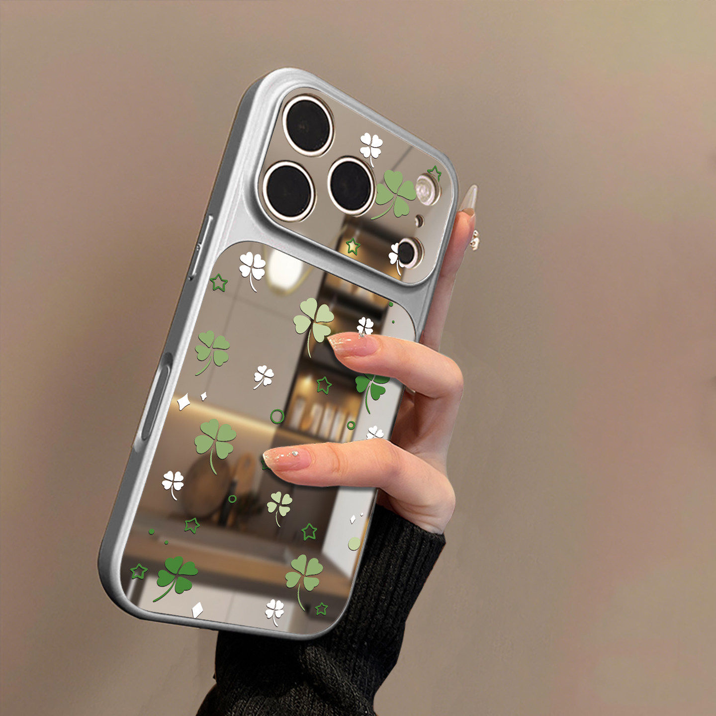 四叶草适用苹果17promax手机壳iPhone16pro的新款15plus镜面14男13女款情侣air高级感外壳保护套全包边