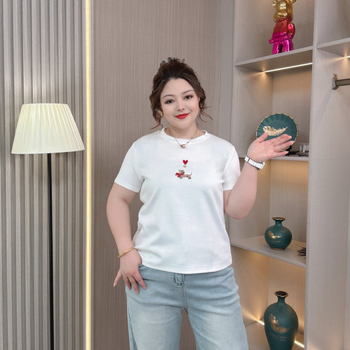 大码女装2025新款正肩短袖T恤女