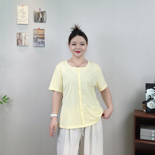 夏装蕾丝拼接圆领短袖t恤女大码