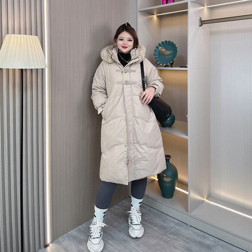 2024冬大码毛领白鸭绒毛羽绒服女