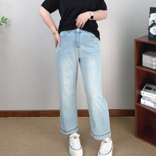 大码阔腿牛仔裤女显瘦高腰直筒裤
