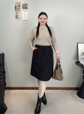 学院风毛呢半身裙女大码花苞中裙