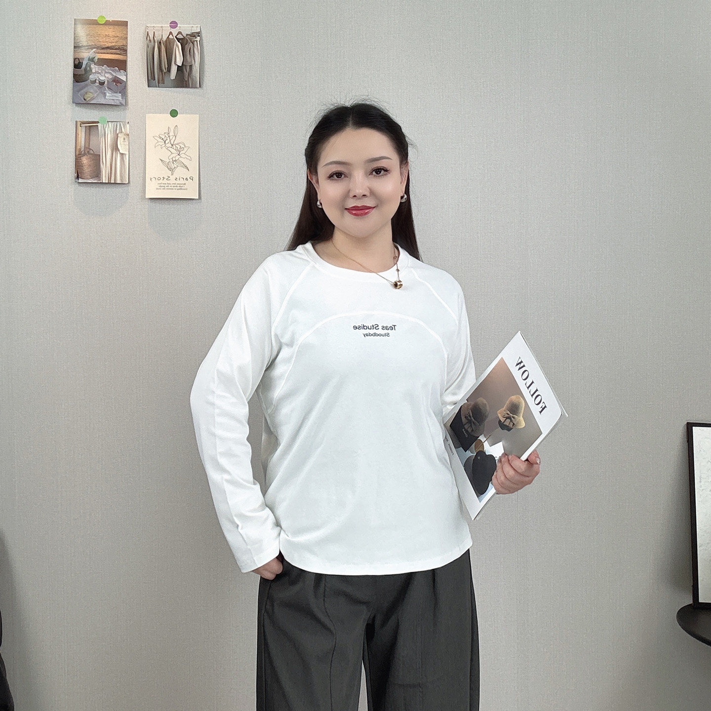 春秋新款大码上衣圆领长袖t恤女白色字母印花宽松显瘦休闲打底衫