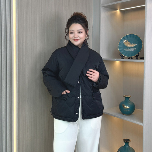 冬季新款围脖白鸭绒羽绒服女士大码胖mm洋气保暖显瘦面包服短外套