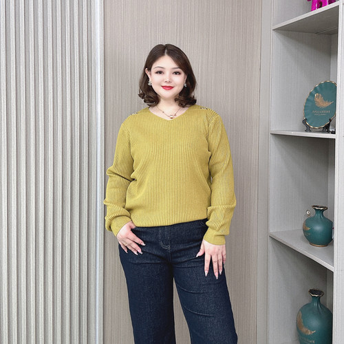 大码秋装V领毛衣女显瘦针织衫