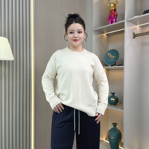 大码女装秋冬纯色百搭针织毛衣