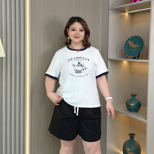 大码女装夏季新款正肩圆领棉T恤