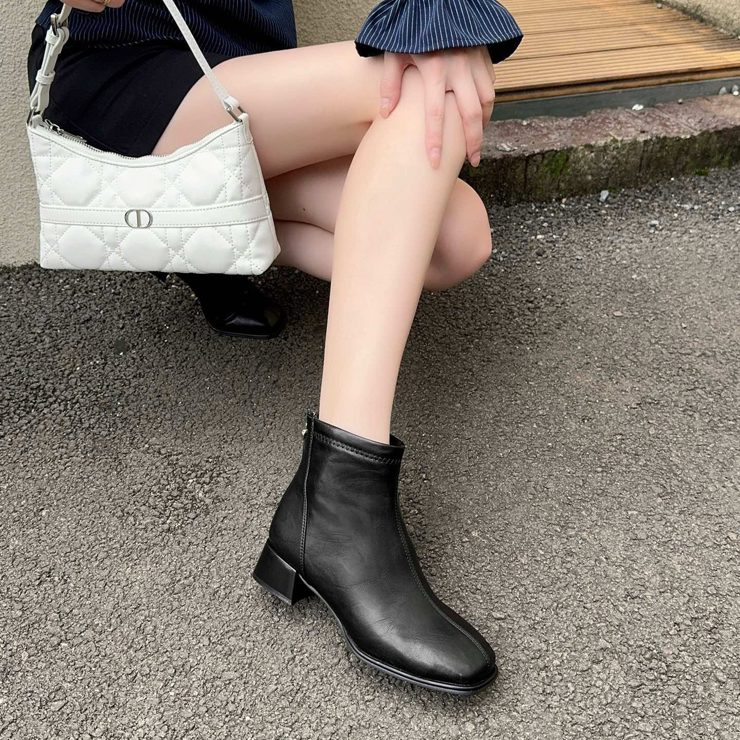 韩版方头时装靴女冬季百搭中跟短靴黑色低跟靴子M35723A,女鞋,时装靴,淘宝优惠券,粉丝福利购,淘宝优惠卷