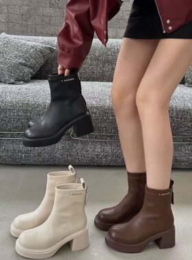 希希家撤柜清仓女时尚洋气粗跟圆头方跟靴子通勤百搭简约YD4D080